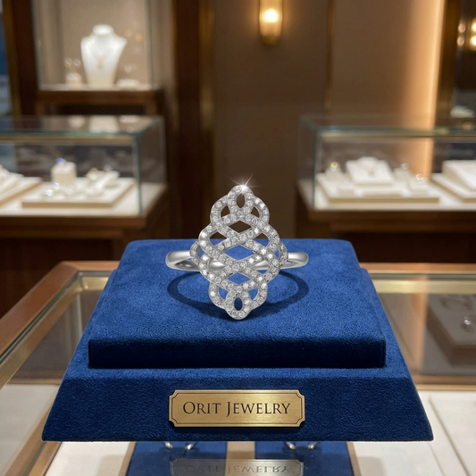 טבעת יהלומים עיצוב אינפיניטי