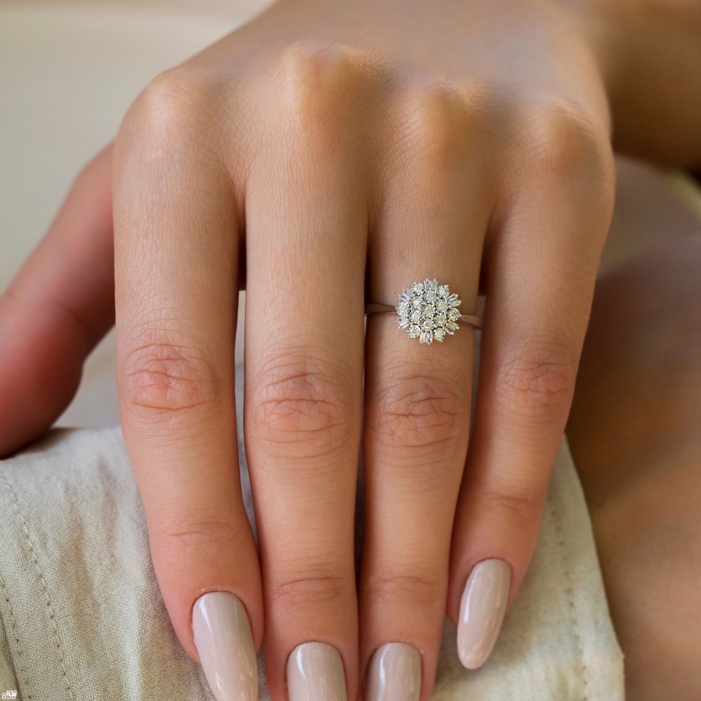 טבעת יהלומים 206094